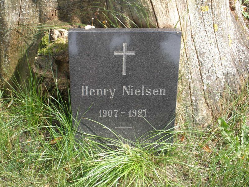 Henry Nielsen.JPG